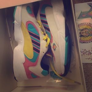 Arizona ice tea Adidas size 13 shoe